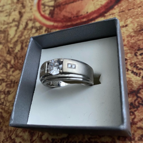 Size ten sterling silver Swarovski Crystal plus diamonds - Picture 4 of 7